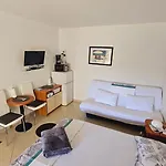 House Berry Apartman Primosten