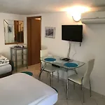House Berry *