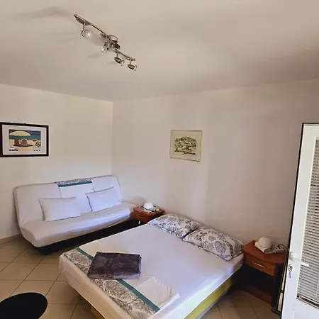 House Berry Primošten