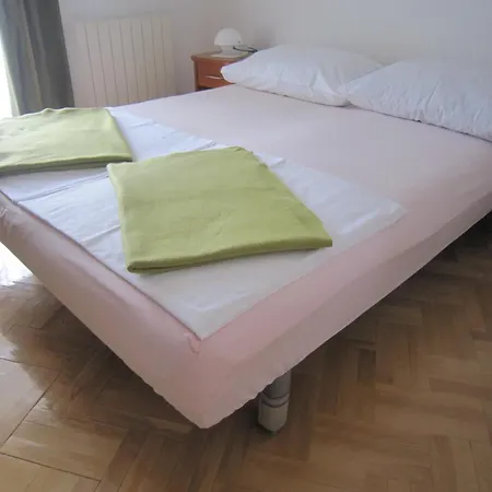 House Berry Apartman Primosten