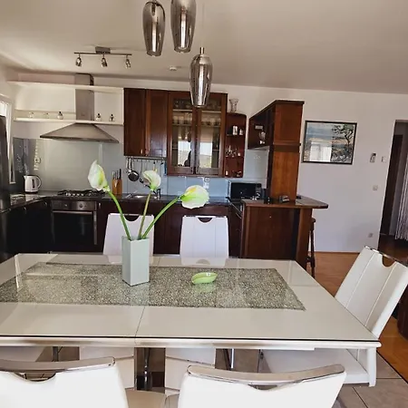 House Berry Appartamento Primošten