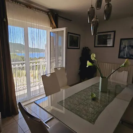 House Berry Primošten