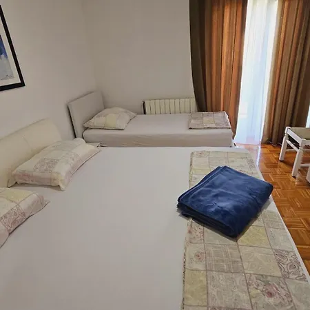 House Berry Apartmán *