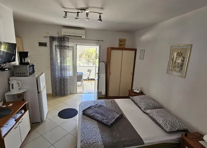 House Berry פרימוסטן