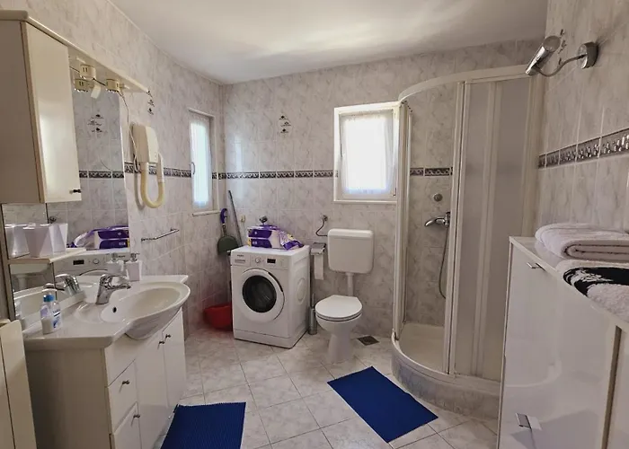 House Berry Appartement Primošten