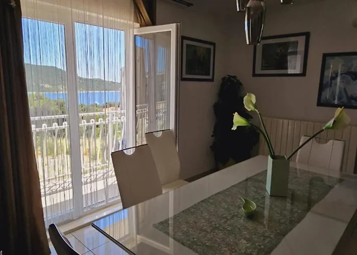 House Berry Primošten